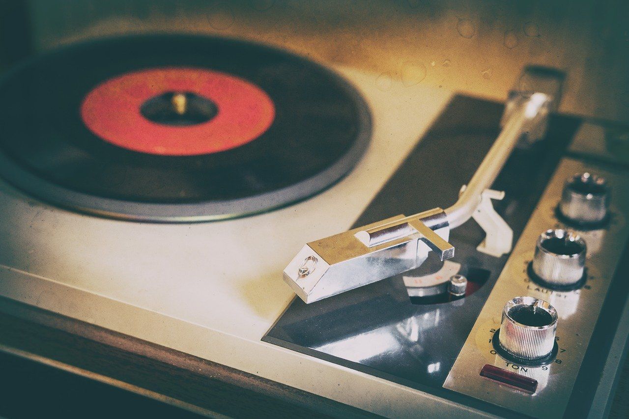 Zakup gramofonu – czym kierować się podczas jego wyboru?